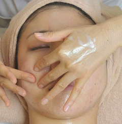 自由が丘のエステ&アロマ・サロン、ブライダルエステ、リンパドレナージュ、フェイシャル、ドクタルノー、キャロルフランク|目黒、エフェクティブタッチ