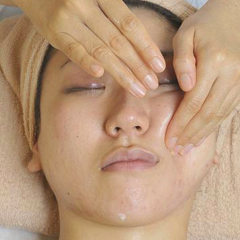 自由が丘のエステ&アロマ・サロン、ブライダルエステ、リンパドレナージュ、フェイシャル、ドクタルノー、キャロルフランク|目黒、エフェクティブタッチ