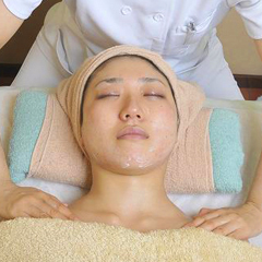 自由が丘のエステ&アロマ・サロン、ブライダルエステ、リンパドレナージュ、フェイシャル、ドクタルノー、キャロルフランク|目黒、エフェクティブタッチ