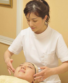 自由が丘のエステ＆アロマ・サロン、アロママッサージ、リンパドレナージュ、フェイシャル、ドクタルノー｜目黒、エフェクティブタッチ